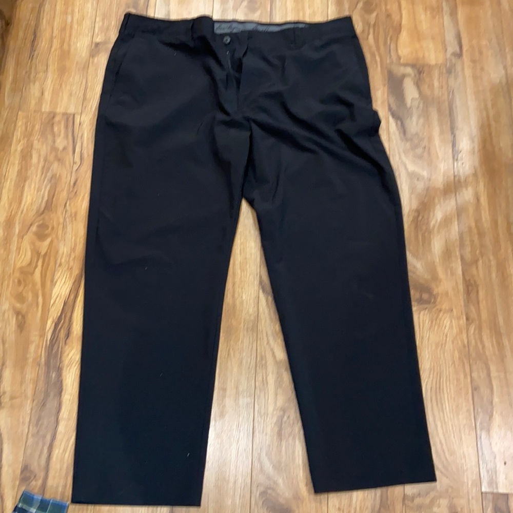 Men’s dress pants. Good condition